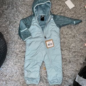 North face snowsuit 3-6 month